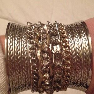 Silver cuffed bracelet