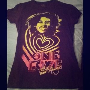 Bob Marley top