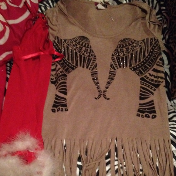 Bundle ❤️ Santa nighty and tee (: