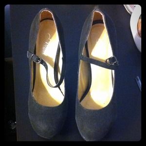 Black platform heels with strap!