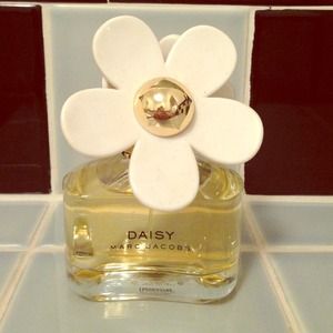 Daisy by Marc Jacobs - ON HOLD