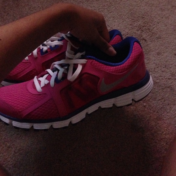 Reserved 🎀😁 - Picture 2 of 2