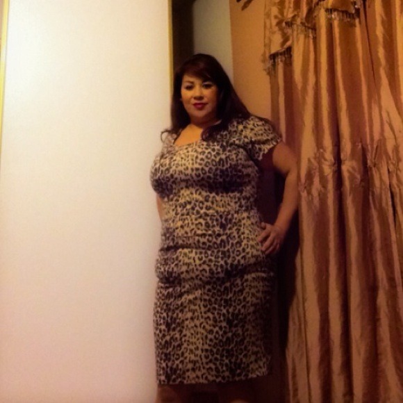 Dress❌sold❌ - Picture 2 of 4