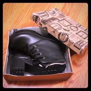 🎉Black Platform Booties🎉