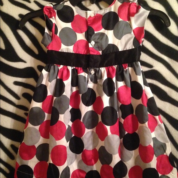 Dress - Picture 2 of 2