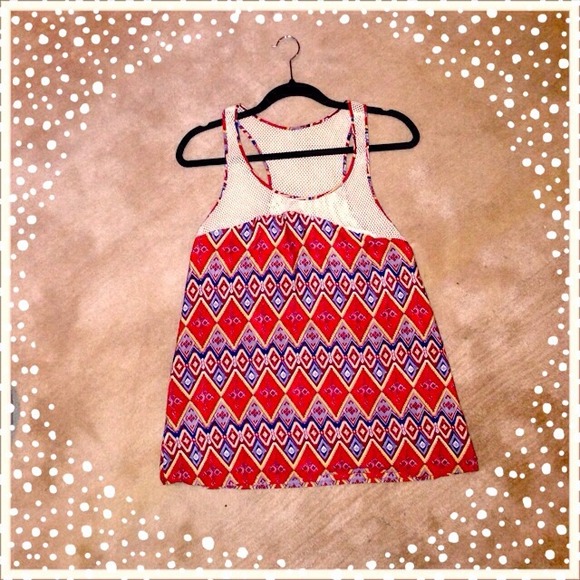 💋SOLD!!💋 Aztec razorback tank