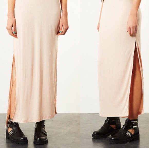 <<>> SOLD <<>> - Picture 3 of 4