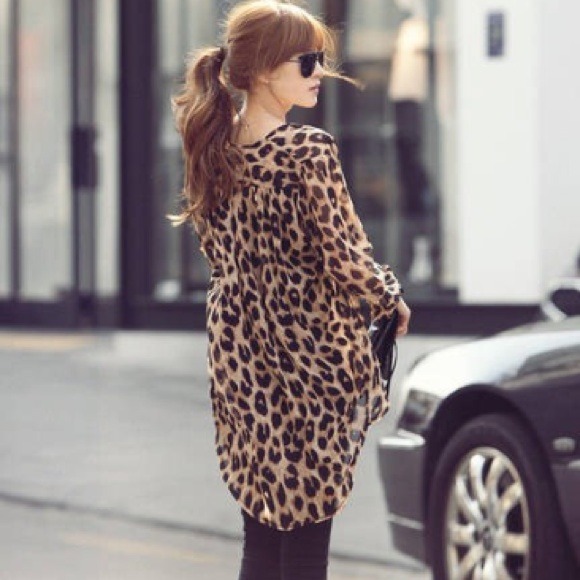 Lux sheer leopard chiffon top - Picture 2 of 4