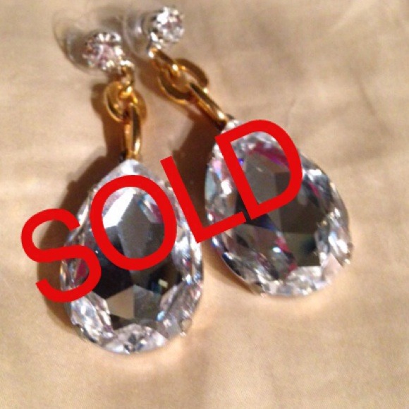 SOLD- Tarintino drop Swarovski crystal earrings