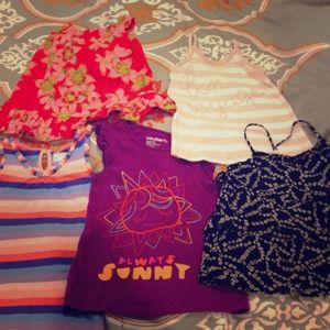 Great for summer vacation! Gap blouse bundle!!!!