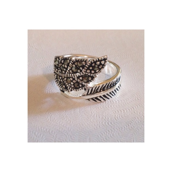 Etched Feather Rhinestone Leaf Wrap Ring💍