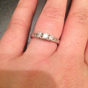 .49 carrot diamond 14 kt gold ring