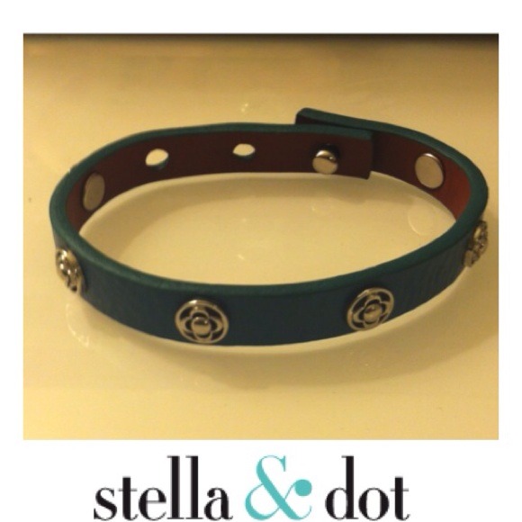 Clover Single Wrap Leather Bracelet