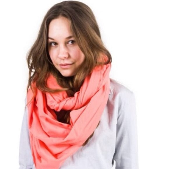 American apparel circle infinity scarf in Mango
