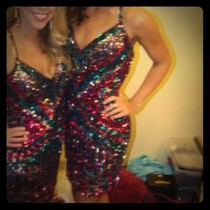NEW PRICE Gorgeous MacDuggal Cocktail Dress Size 4