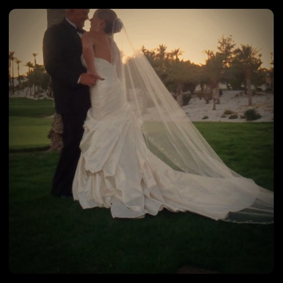 Wedding gown