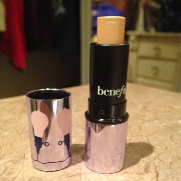 ❌SOLD❌Benefit Watts up highlighter. Brand new