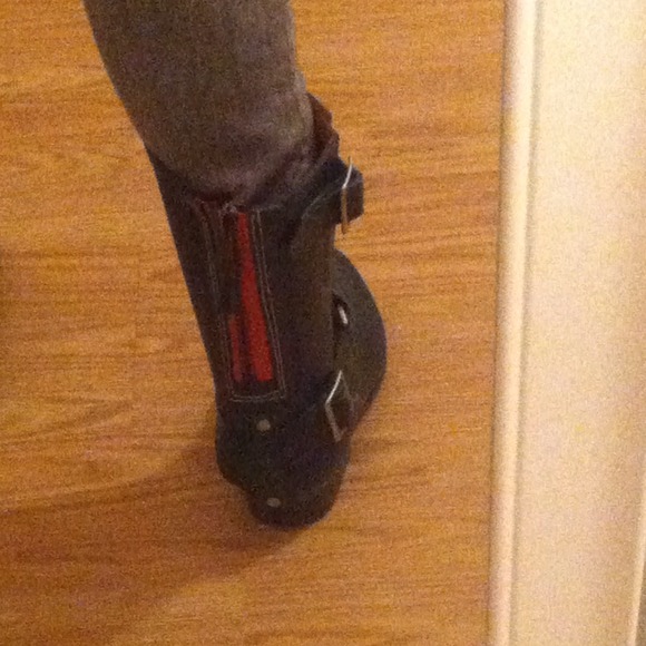 Steve Madden Rain Boots - Picture 4 of 4