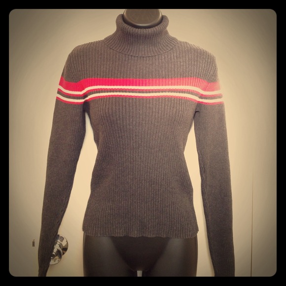 Grey with red and white stripe turtle neck.