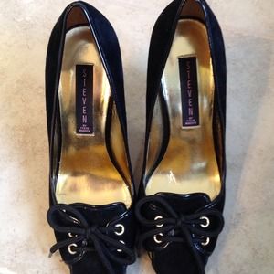 Stephen Madden heels black