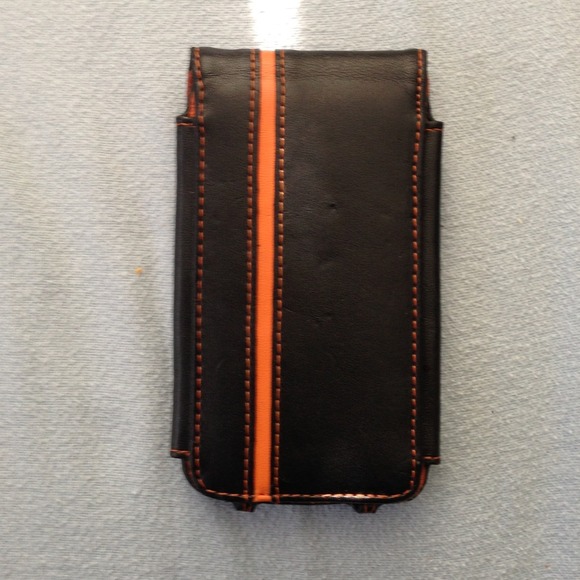 iPod touch case - Picture 3 of 3