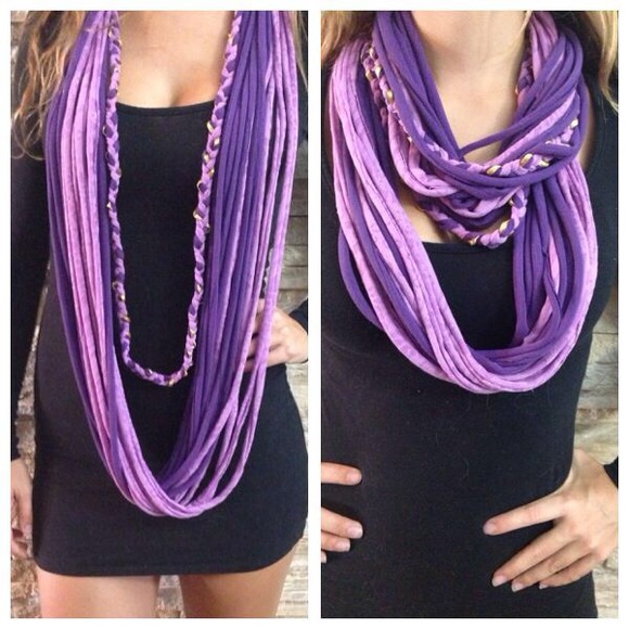 Beautiful purple "necklace"