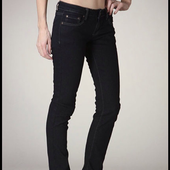 ⬇️SALE⬇️Great fitting dark denim skinny jeans - Picture 4 of 4