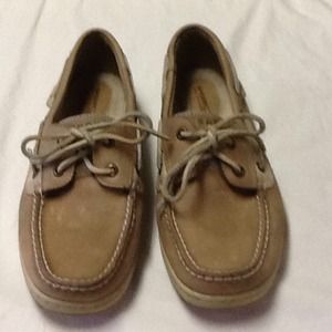 Men's brown Sperry top-sider. TRADED