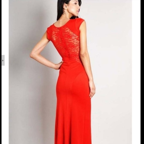 Red lace dress - Picture 2 of 2