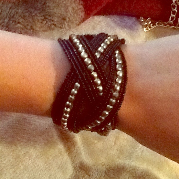 Beaded bracelet