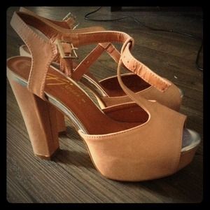 Never used beautiful shoes!