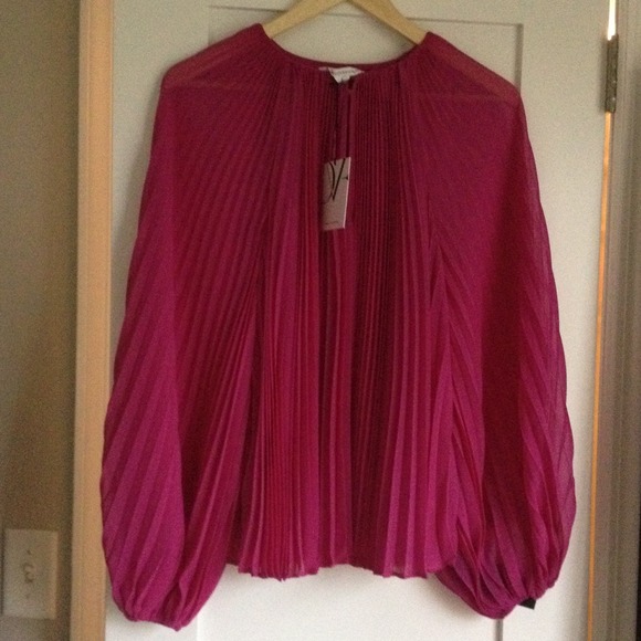 DVF  top size 6