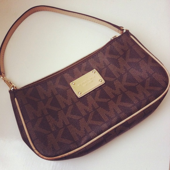 MICHAEL Michael Kors Clutches & Wallets - SOLD Authentic Michael Kors Purse