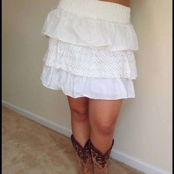 Wet seal tiered skirt