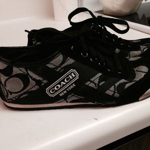 ‼️Reduced‼️ Grey and black coach shoes