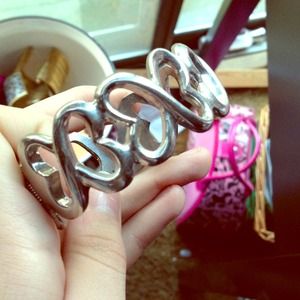 Silver heart clamp bracelet