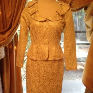 Gold & Cream Suit - Stunning !!