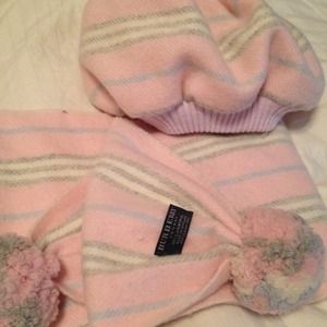 💯Burberry hat and scarf