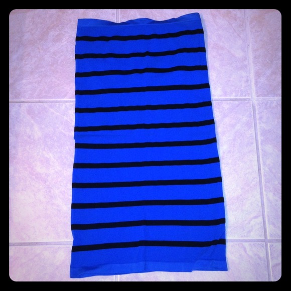 SOLD in Bundle 🚫 Blue Striped Minidress