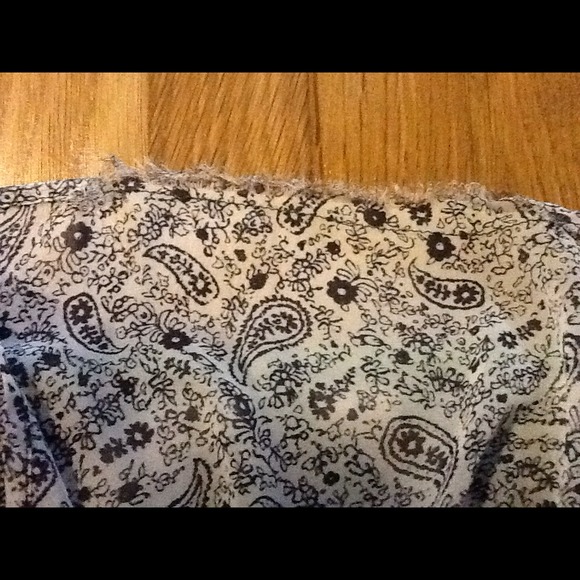 Navy paisley print off-shoulder dress - Picture 3 of 3