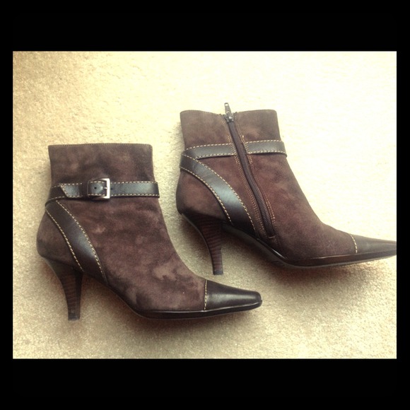 Aerosole suede leather boots