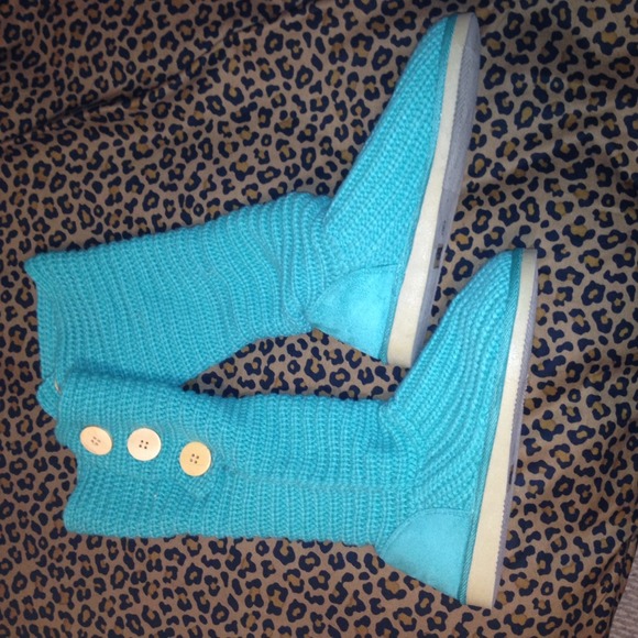 Charlotte Russe bailey button replica uggs