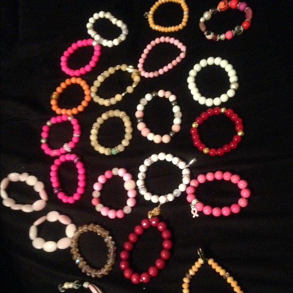 Handmade beaded stretch bracelets. - Picture 1 of 4