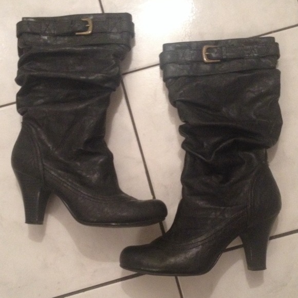 *SOLD IN BUNDLE* Madden Girl Black Boots