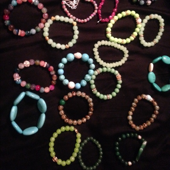 Handmade beaded stretch bracelets. - Picture 3 of 3