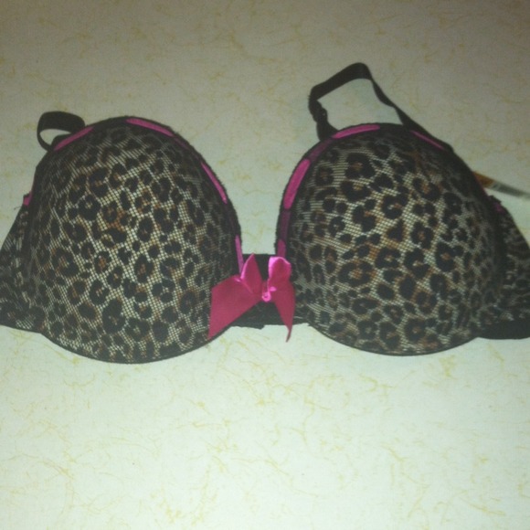 Leopard Print Bra with pink ribbon and bow! 🎀🎀🎀