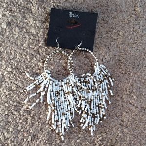 ❌SOLD ON VINTED❌ White and bronze colored waterfal