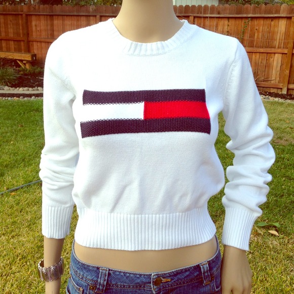 Tommy Hilfiger logo sweater..