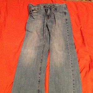 3 pairs of American eagle (male) jeans