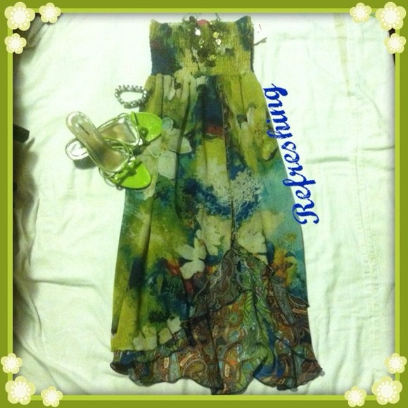 💢Bundled💢HIGH LO HALTER DRESS/SKIRT - Picture 2 of 2